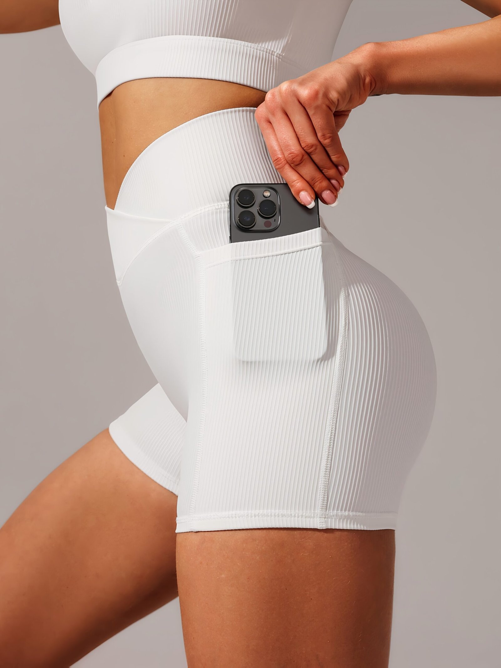 4-Pack Women's Yoga Shorts Value Set - High-Waisted Quick-Dry & Seamless, Must-Have For Workouts - Image 2